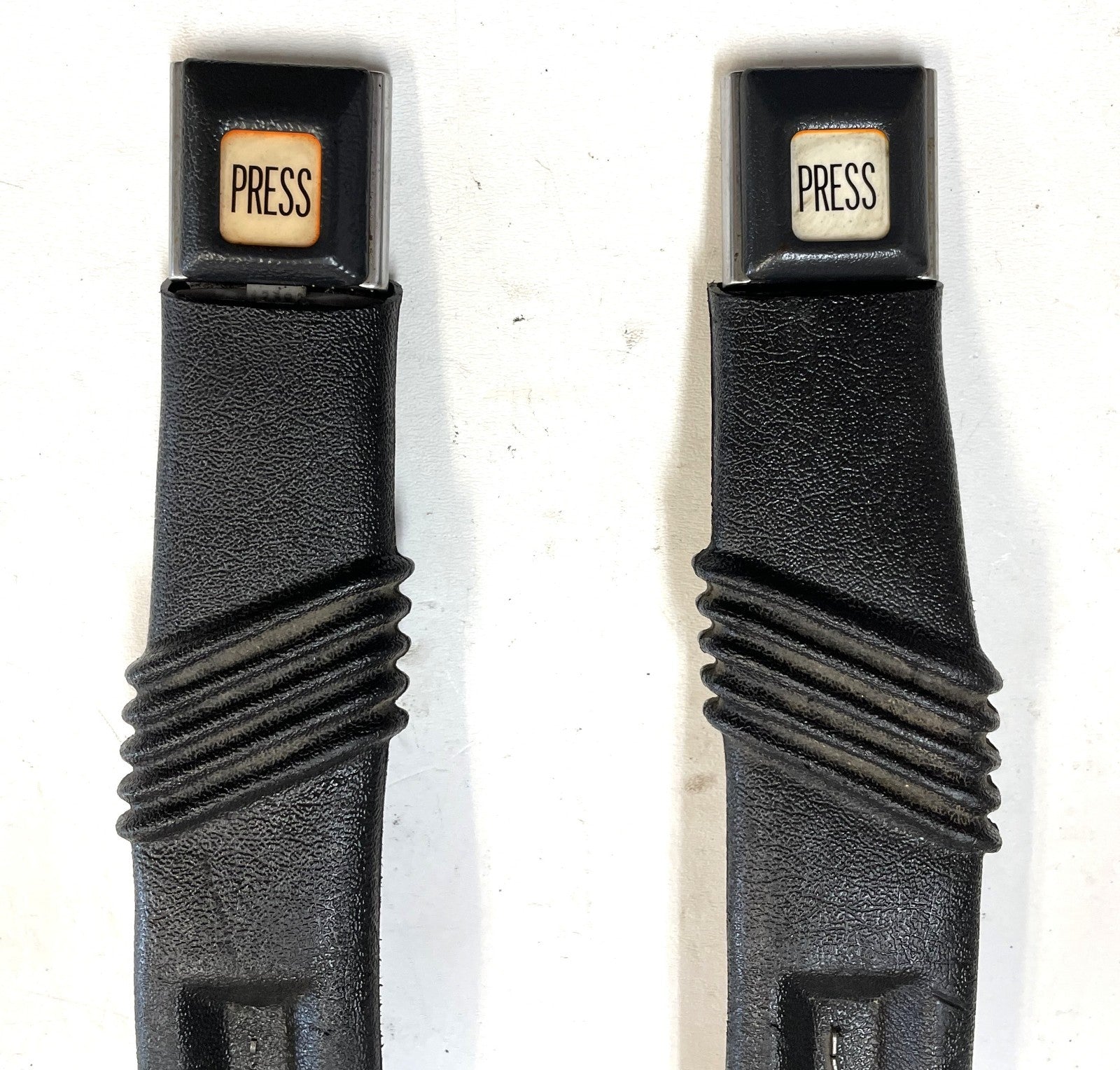 Jeep YJ Front Seat Belt Female Ends Buckles 92-95 Wrangler Belts FREE SHIPPING!!