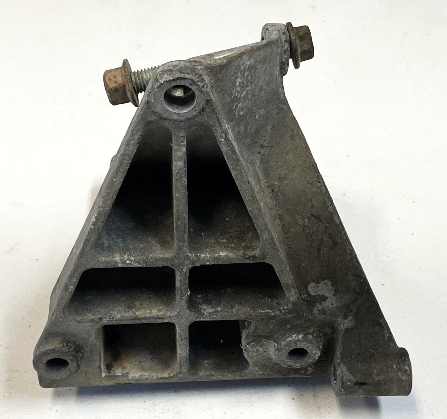 Jeep YJ Wrangler Upper Alternator AC 53007602 Air Compressor Mount Bracket