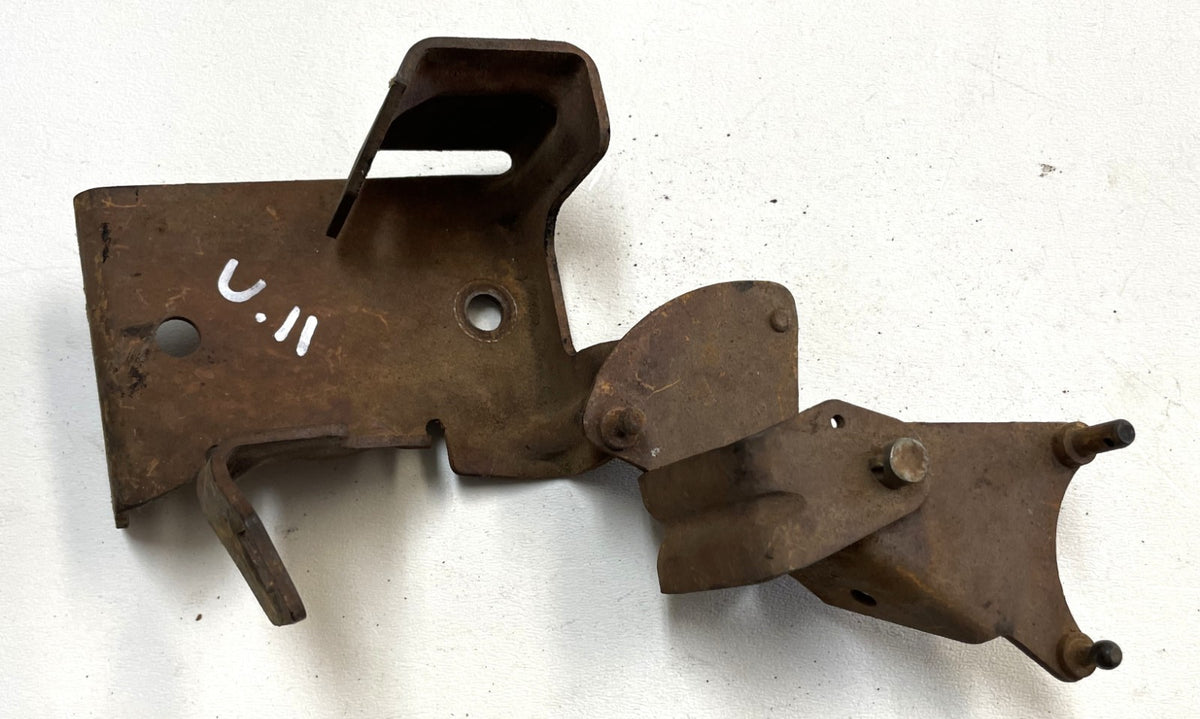 Jeep CJ six cylinder throttle linkage 2 barrel carb CJ5 CJ7 258 4.2 manifold