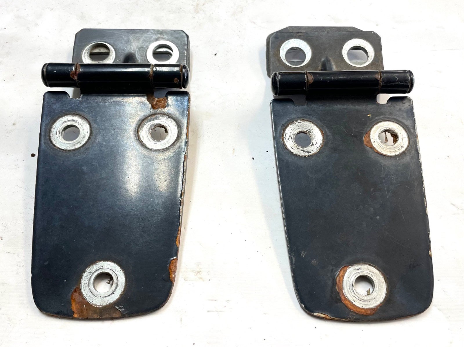 Jeep TJ hood hinges with bolts n shims black factory hinge fits 97-06 Wrangler
