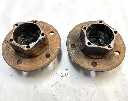 Jeep CJ disc brake bearing hub Dana 30 fits 81-86 CJ5 CJ7 5 bolt hubs (pair)
