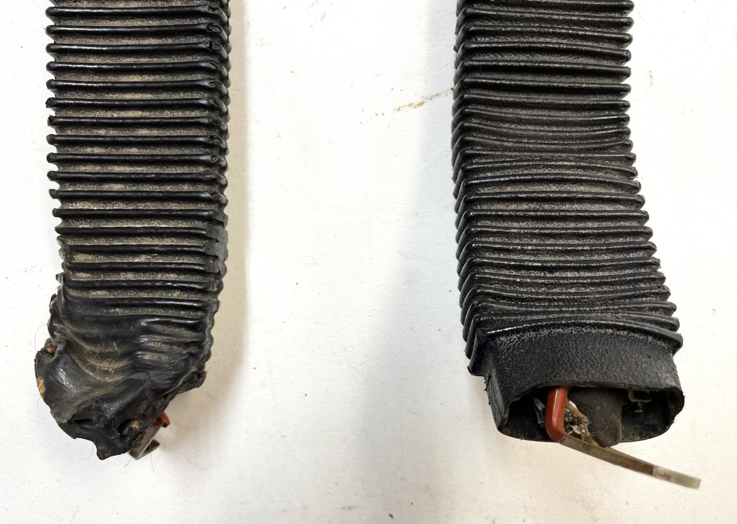 Jeep CJ Front Seat Belt buckles Seatbelt End Driver and Passenger female CJ5 CJ7