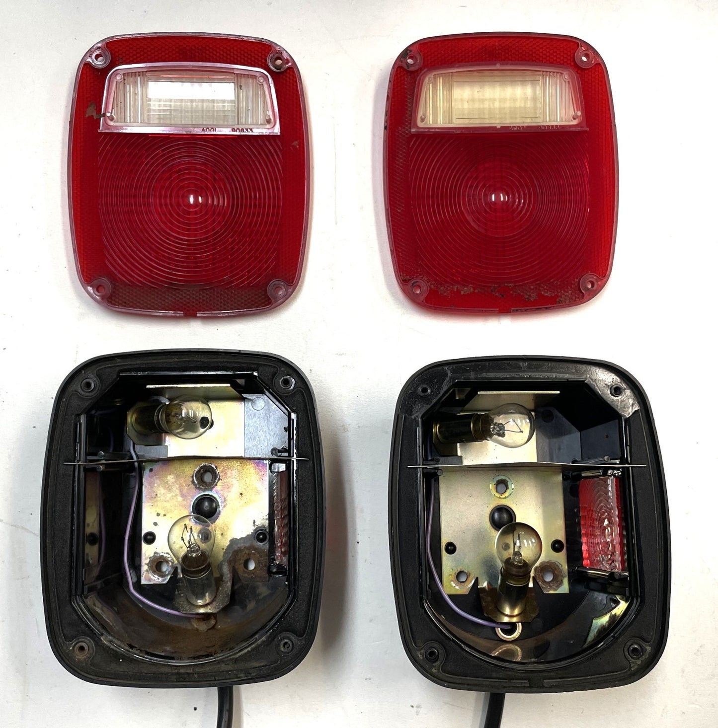 98-06 Jeep TJ Tail Light Right Passenger Wrangler Taillight Free Shipping