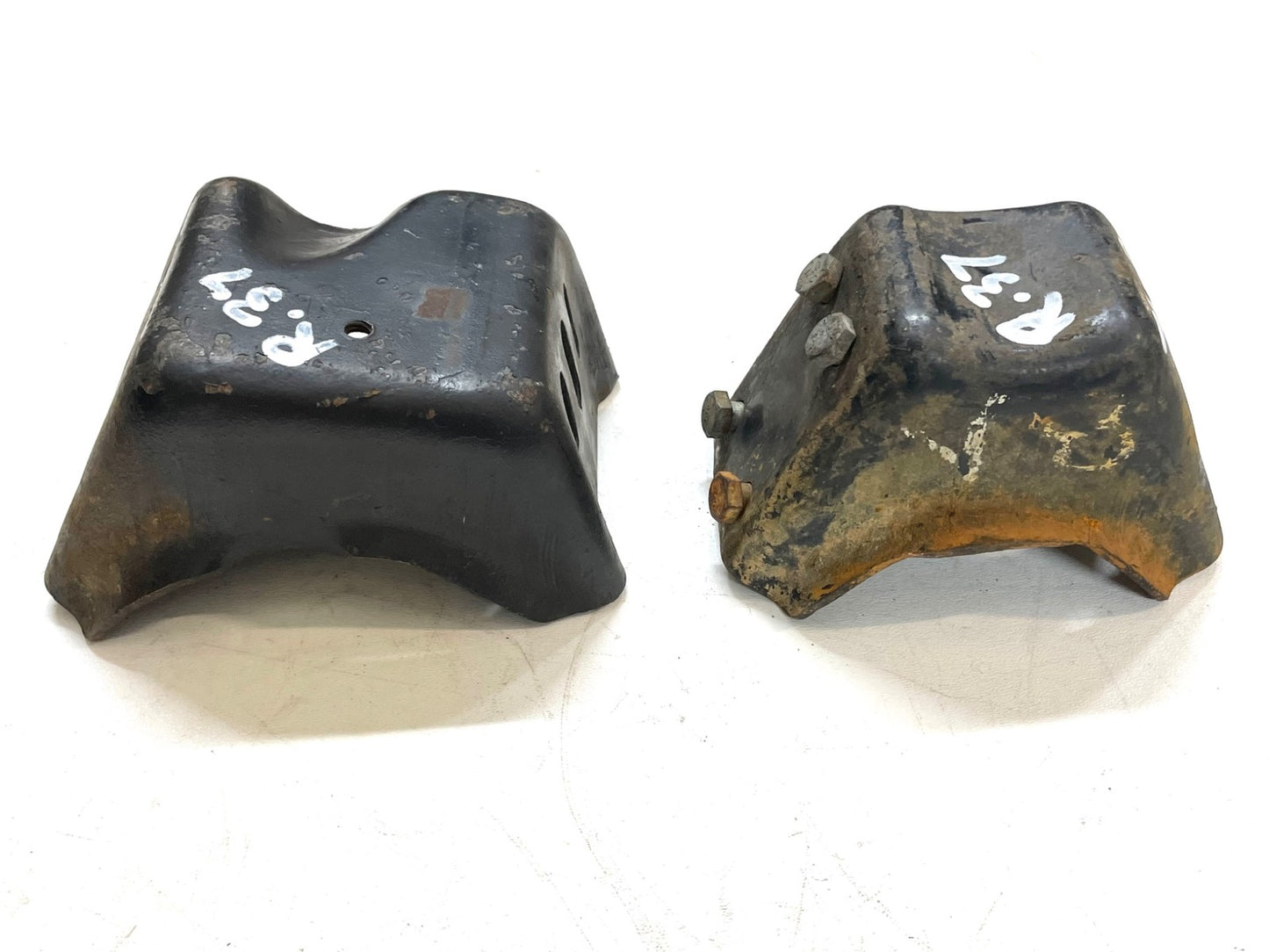 Jeep CJ 6 cylinder motor mounts 4.2  CJ5 CJ7 CJ8 AMC frame side mount 258 232