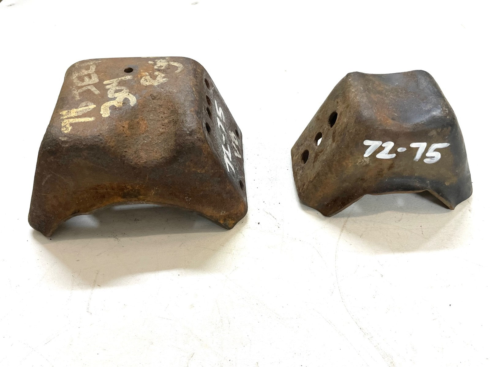 Jeep CJ V8 motor mounts fits 72-75 CJ5 AMC frame side 304 360 401 FREE SHIPPING