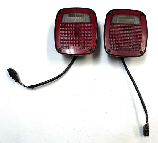 98-06 Jeep TJ Taillights Left Right Driver Passenger Wrangler Tail Lights