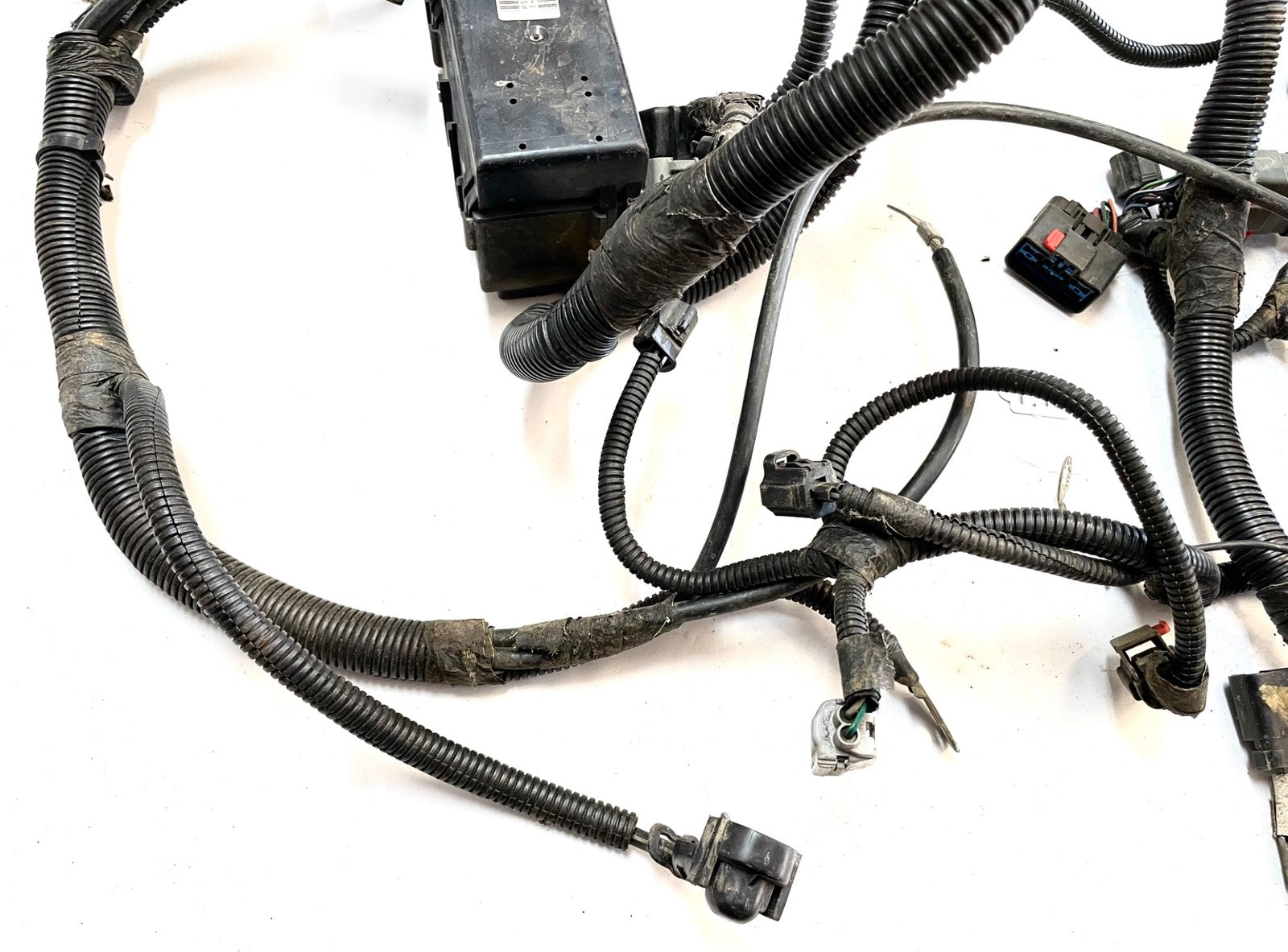 99Jeep TJ Wrangler Engine Wiring Harness 4.0 motor manual trans P56010350AE