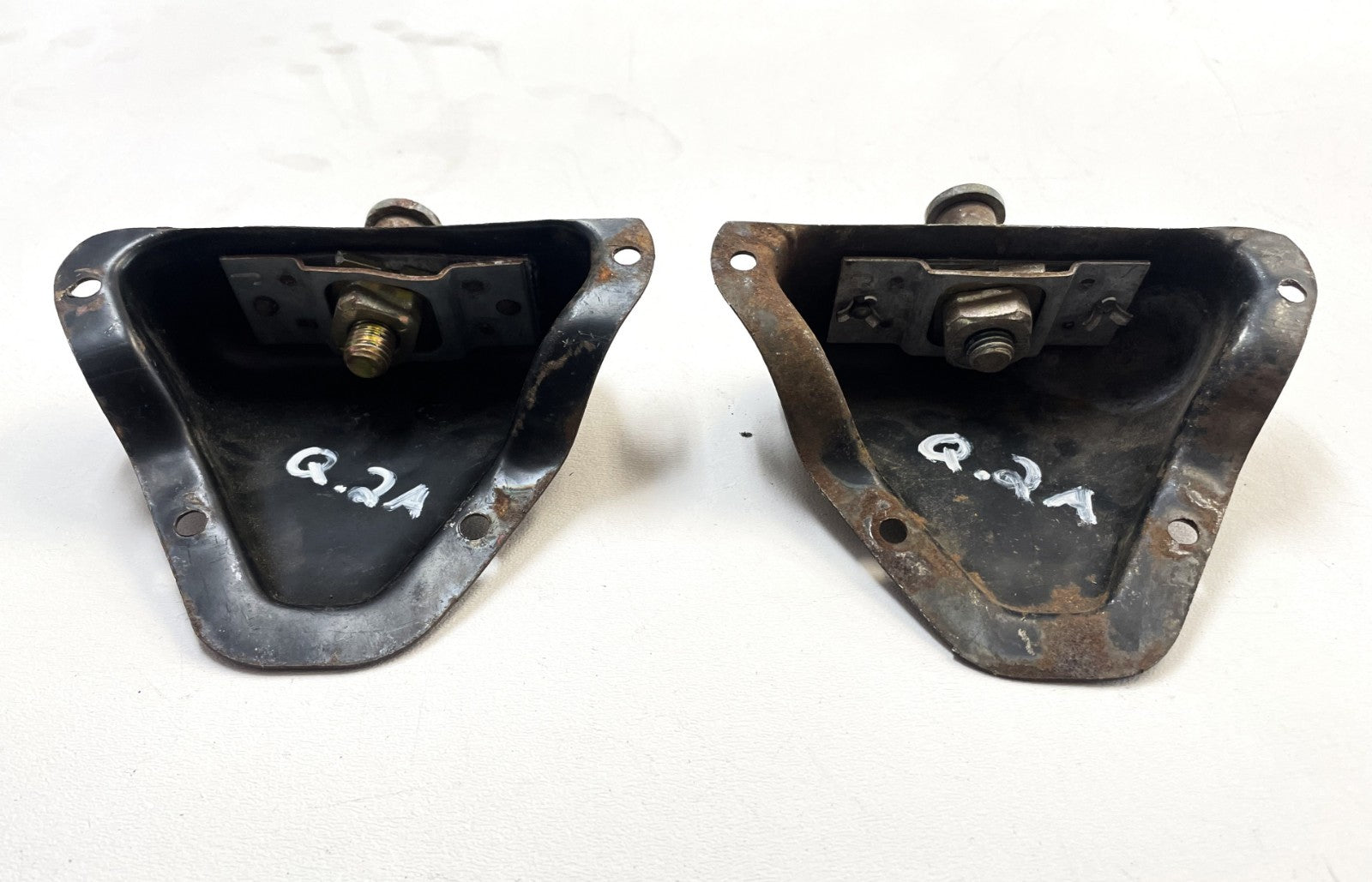 Jeep YJ CJ7 Door Strikers Striker Set Latch Pin Left Right 81-95 CJ Wrangler