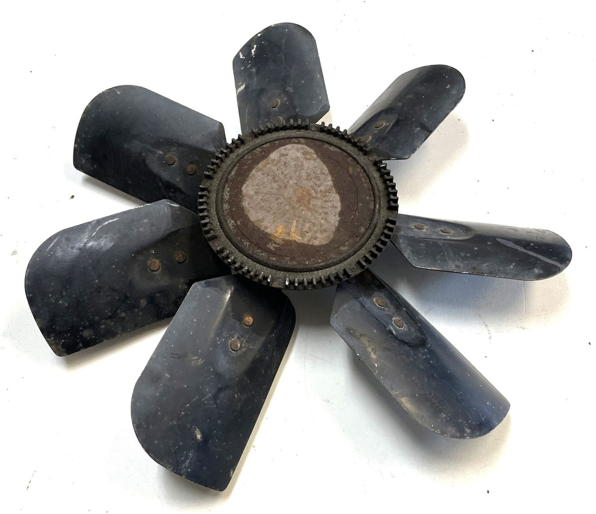 Jeep CJ 6 cylinder  Cooling Fan with clutch 4.2  258 CJ7 CJ5  J10 Cherokee AMC