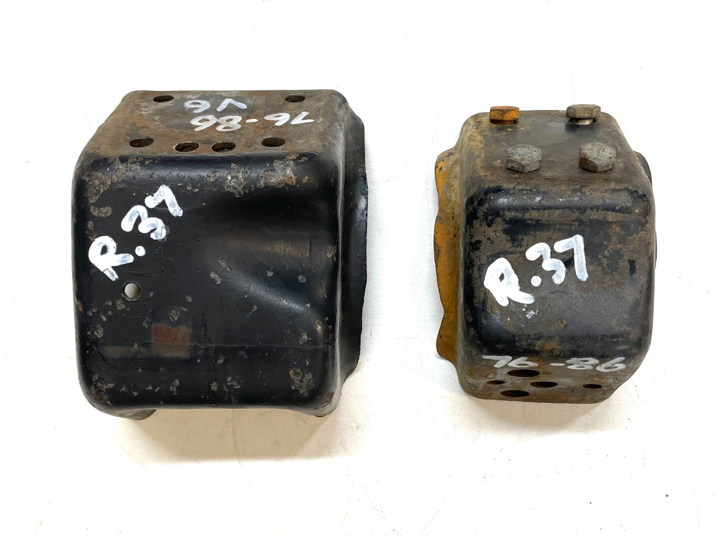 Jeep CJ 6 cylinder motor mounts 4.2  CJ5 CJ7 CJ8 AMC frame side mount 258 232