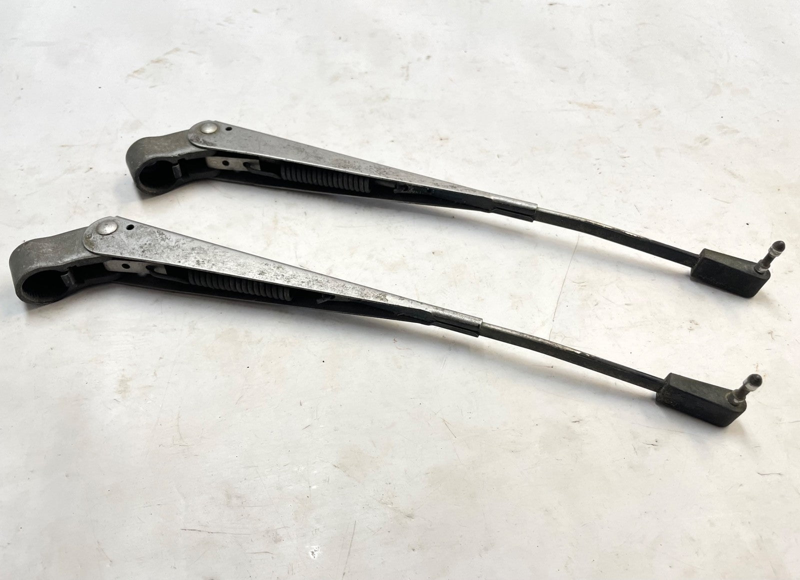 Windshield wiper arms fits 87-95 Jeep YJ Wrangler FREE SHIPPING
