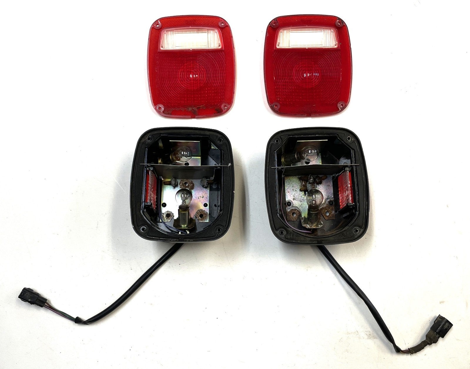 98-06 Jeep TJ Taillights Left Right Driver Passenger Wrangler Tail Lights