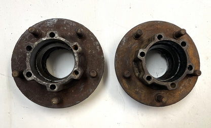 Jeep CJ5 drum brake bearing hub Dana 27  front axle (pair)