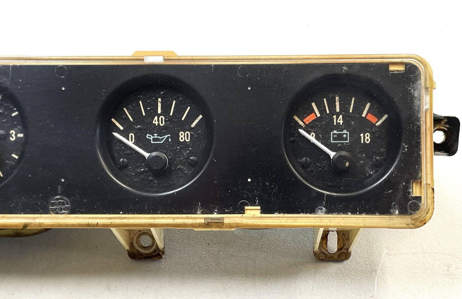 Jeep YJ Wrangler Center Gauge Cluster FOR PARTS Gauges Clock Fuel Temp Gas 87-91