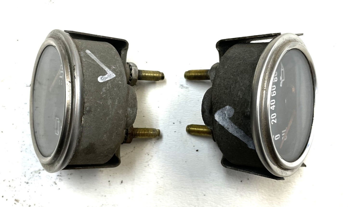 Jeep CJ Oil Pressure Volts Gauge Factory Faria CJ5 CJ7 CJ8 AMC Gauges Battery