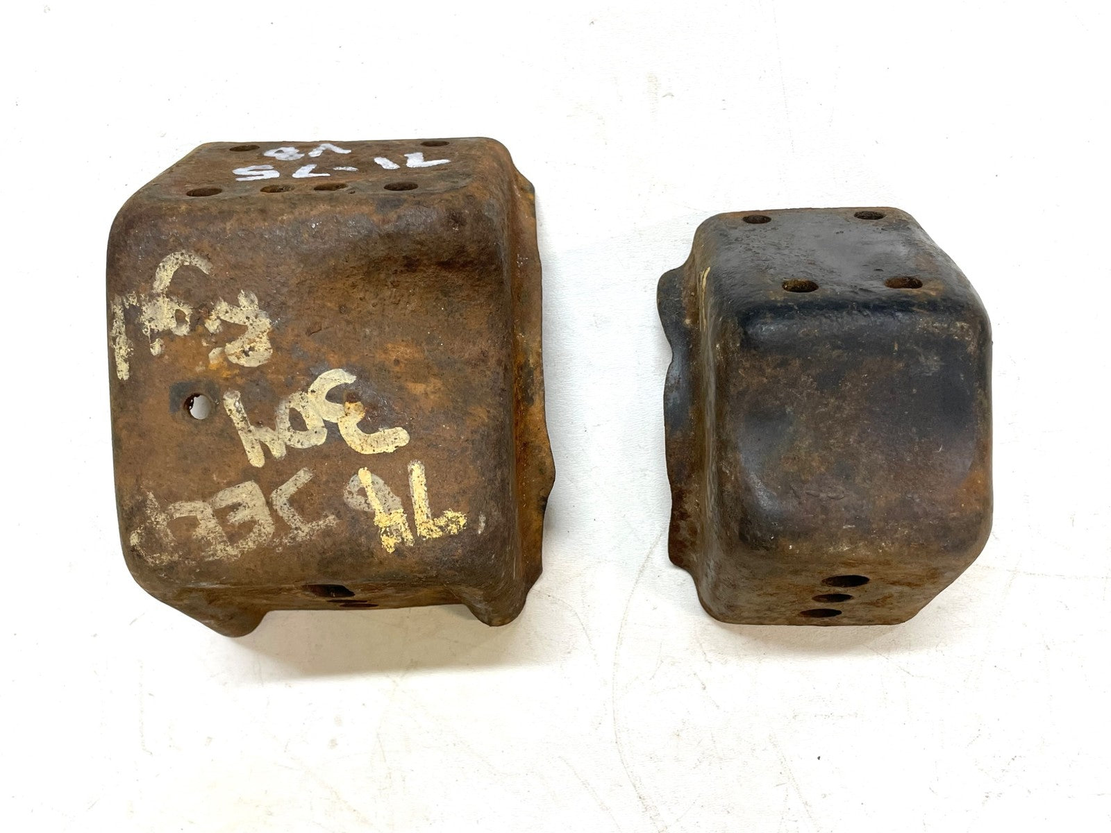 Jeep CJ V8 motor mounts fits 72-75 CJ5 AMC frame side 304 360 401 FREE SHIPPING