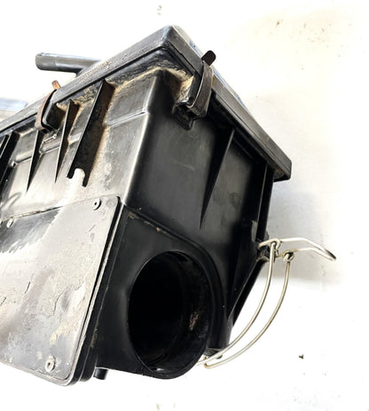 Jeep YJ 2.5 four cylinder Air Cleaner Air Filter Box Intake fits 91-95 Wrangler