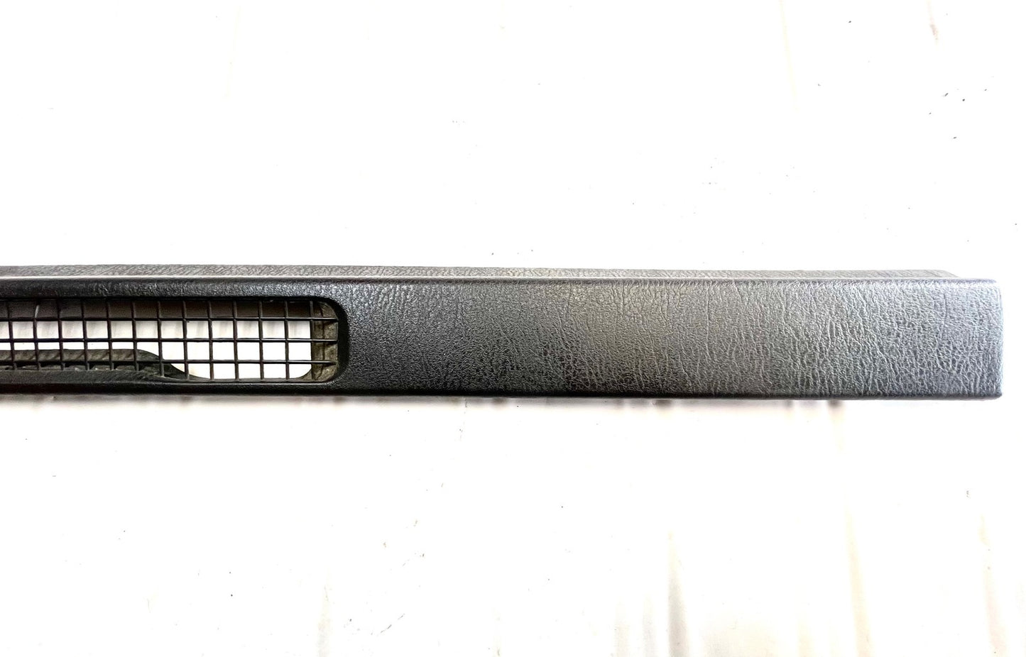 Jeep TJ Dash Trim Top Cover Defrost Vent Agate / Dark Grey Bezel 97-06 Wrangler