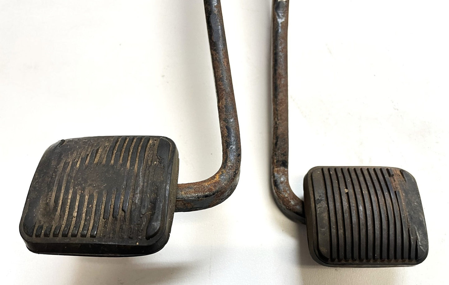 Jeep YJ Wrangler pedals brake clutch manual pedal 87-90 pedal assembly !