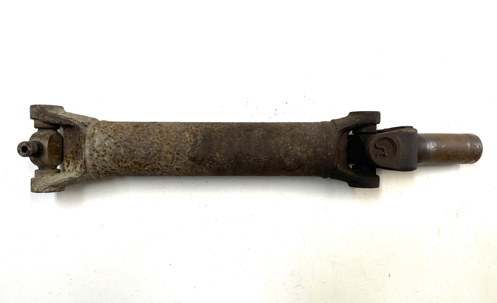 Jeep YJ Wrangler rear drive shaft 14.5” BIG u-joint back 4 cyl manual fits 94 95