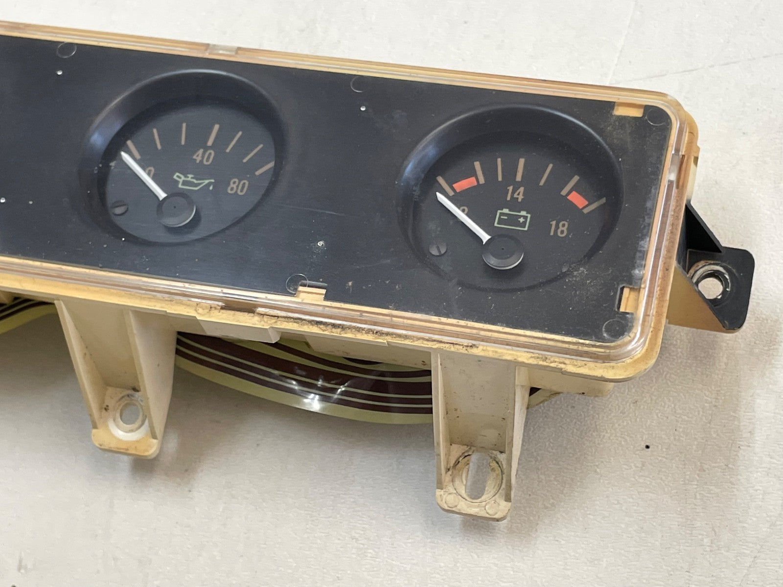 Jeep YJ Wrangler center gauge cluster gauges clock fuel temp gas battery 87-91!!