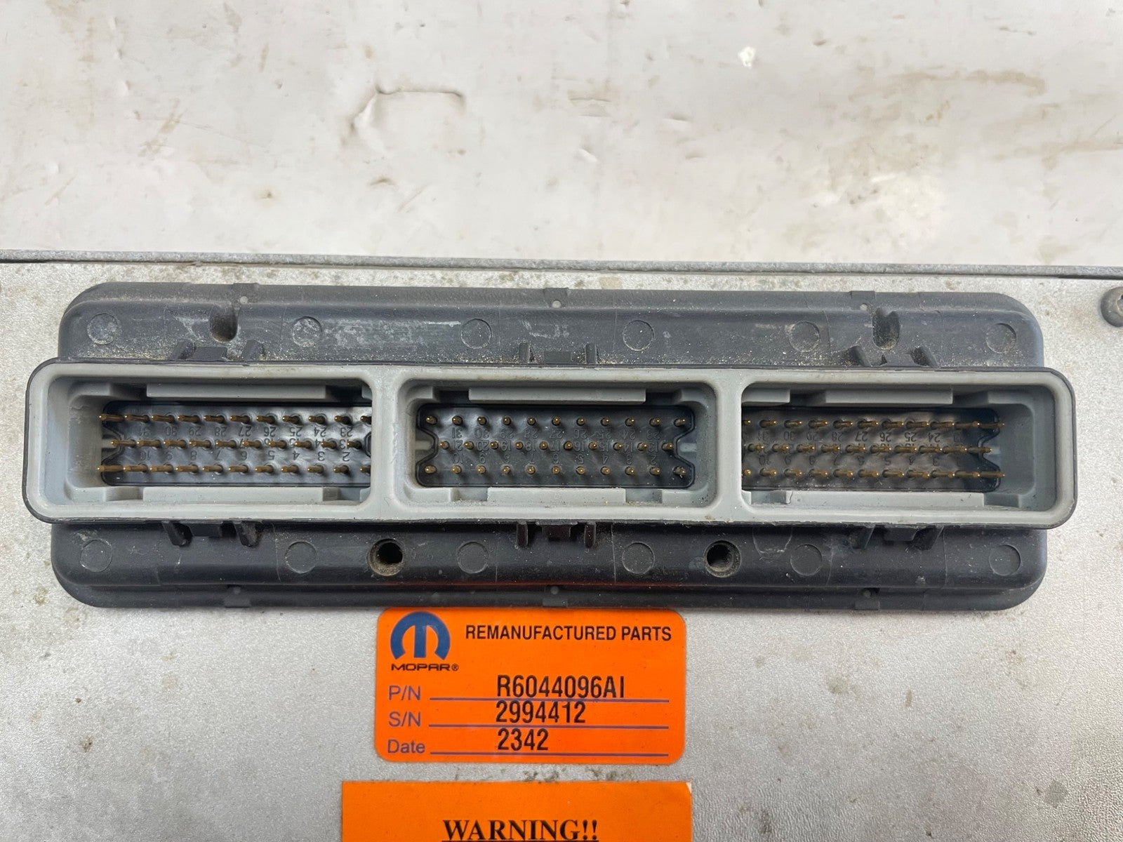 2003 Jeep TJ Wrangler ECM computer 4.0 6 cylinder automatic R6044096AI