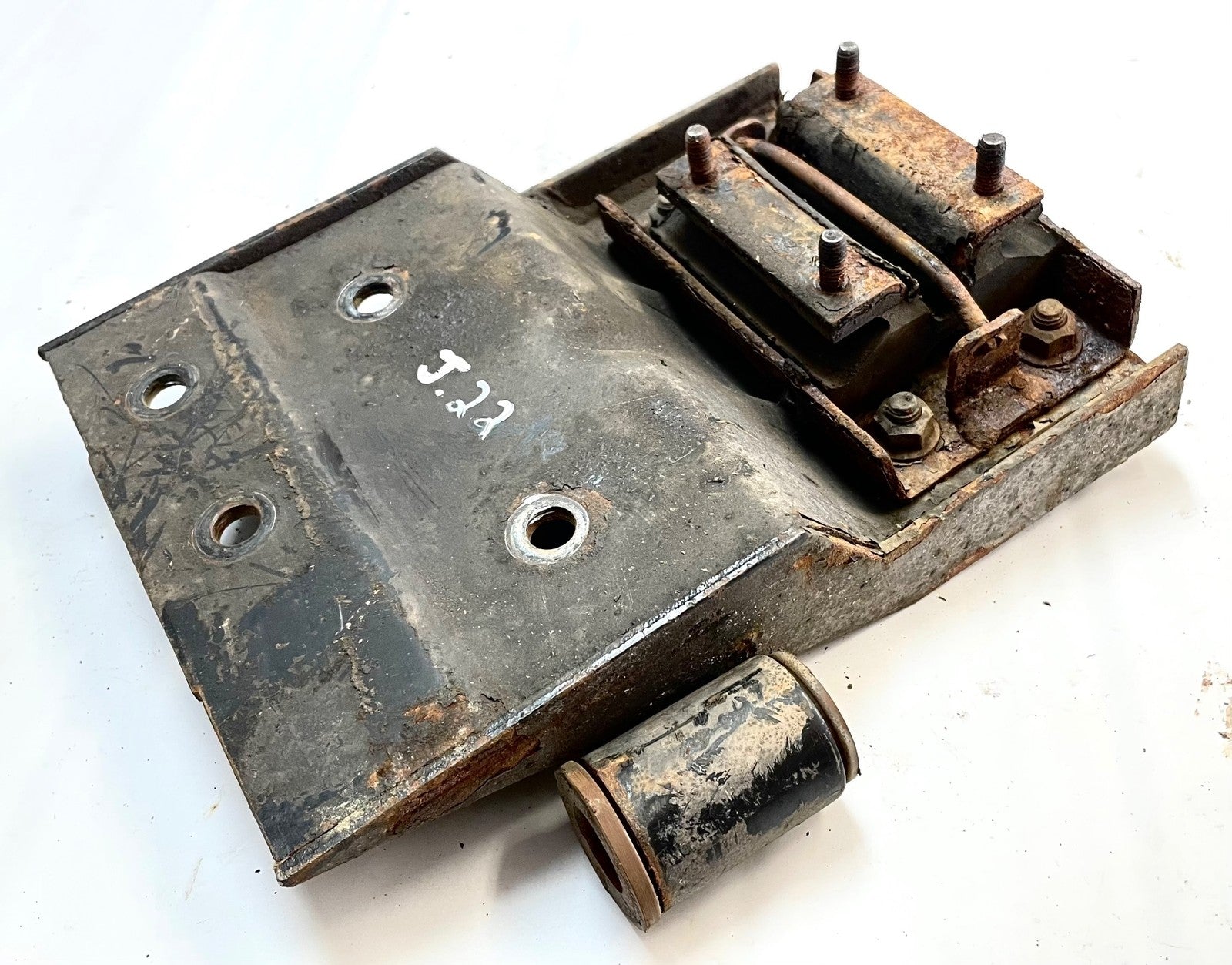 Jeep TJ Transmission Mount Plate Bracket 4 cylinder 2.5 AX5 97-02 Wrangler!