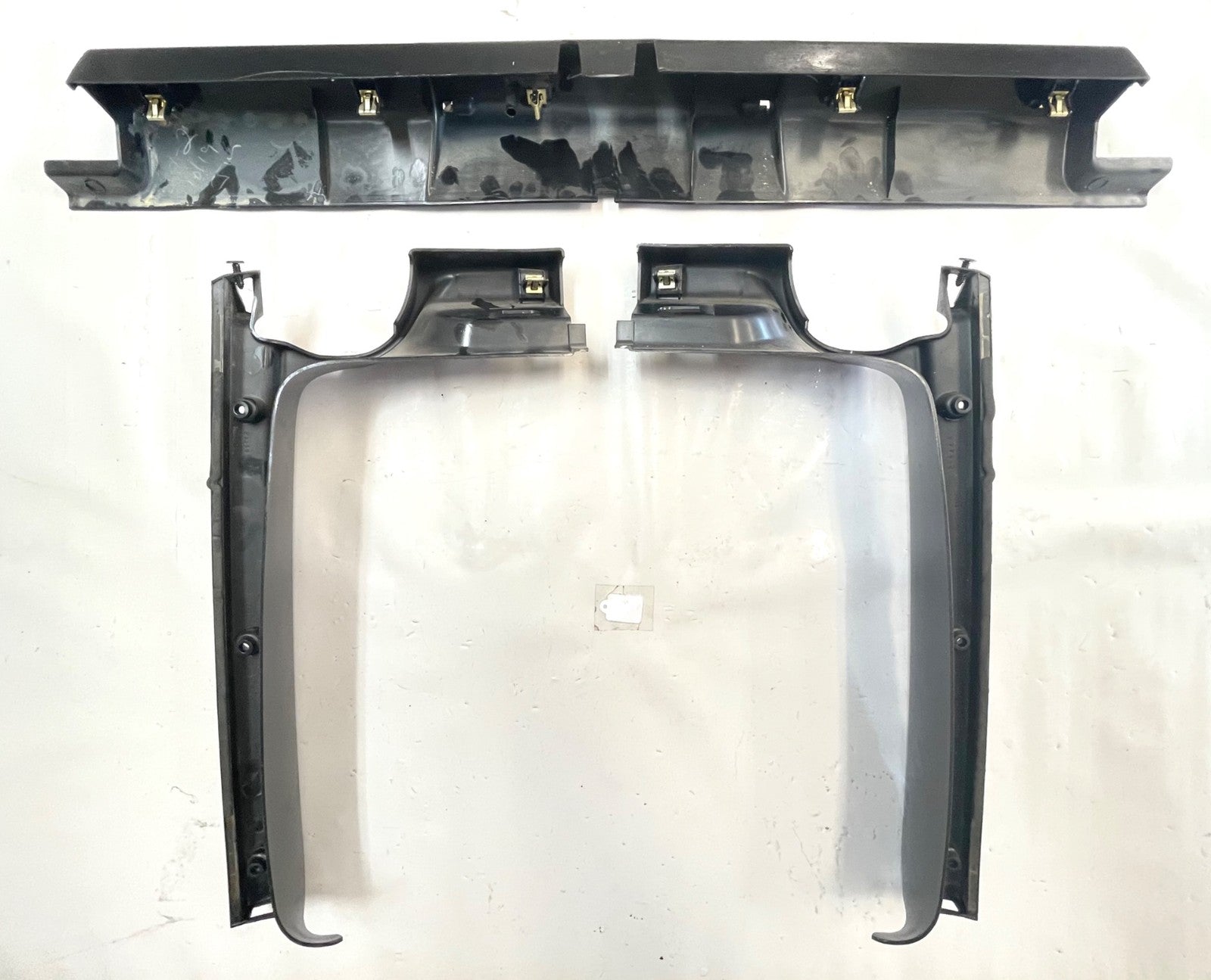 Jeep TJ Wrangler Windshield Trim plastic outer panels left right fits 03-06