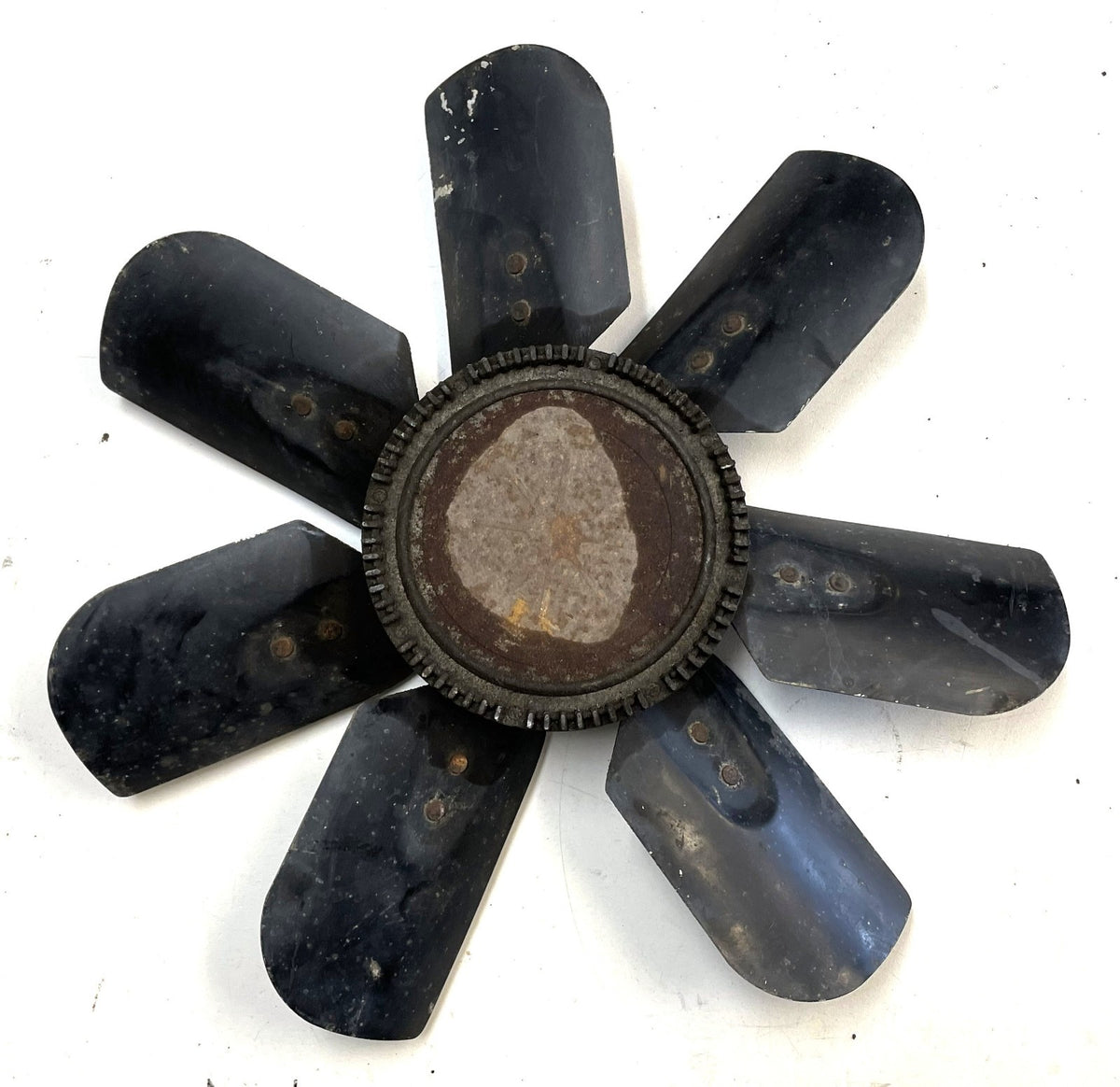 Jeep CJ 6 cylinder  Cooling Fan with clutch 4.2  258 CJ7 CJ5  J10 Cherokee AMC