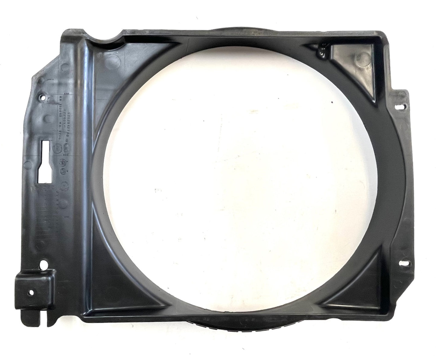 03-06 Jeep TJ 4.0 Six Cylinder fan shroud Wrangler Radiator cooling 52028127AD