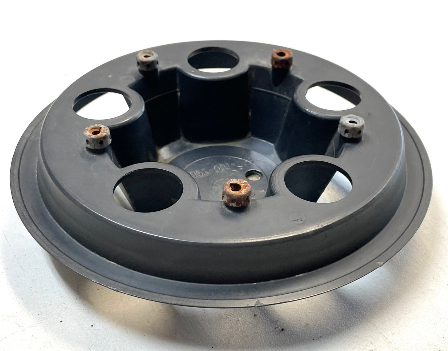 Jeep center cap XJ Cherokee YJ TJ Wrangler 15" Wheel Hub  8952-000-153