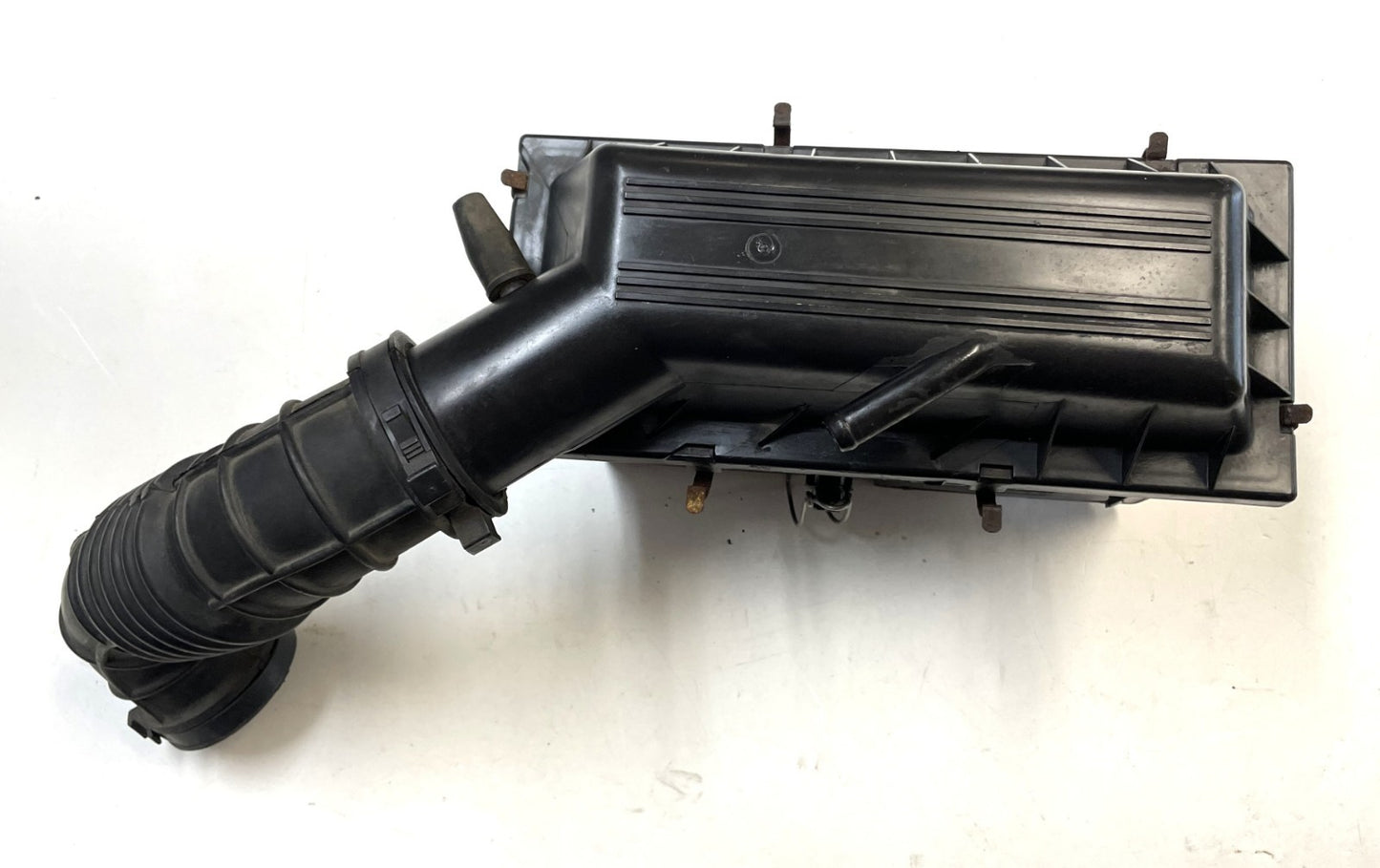 Jeep YJ 2.5 four cylinder Air Cleaner Air Filter Box Intake fits 91-95 Wrangler
