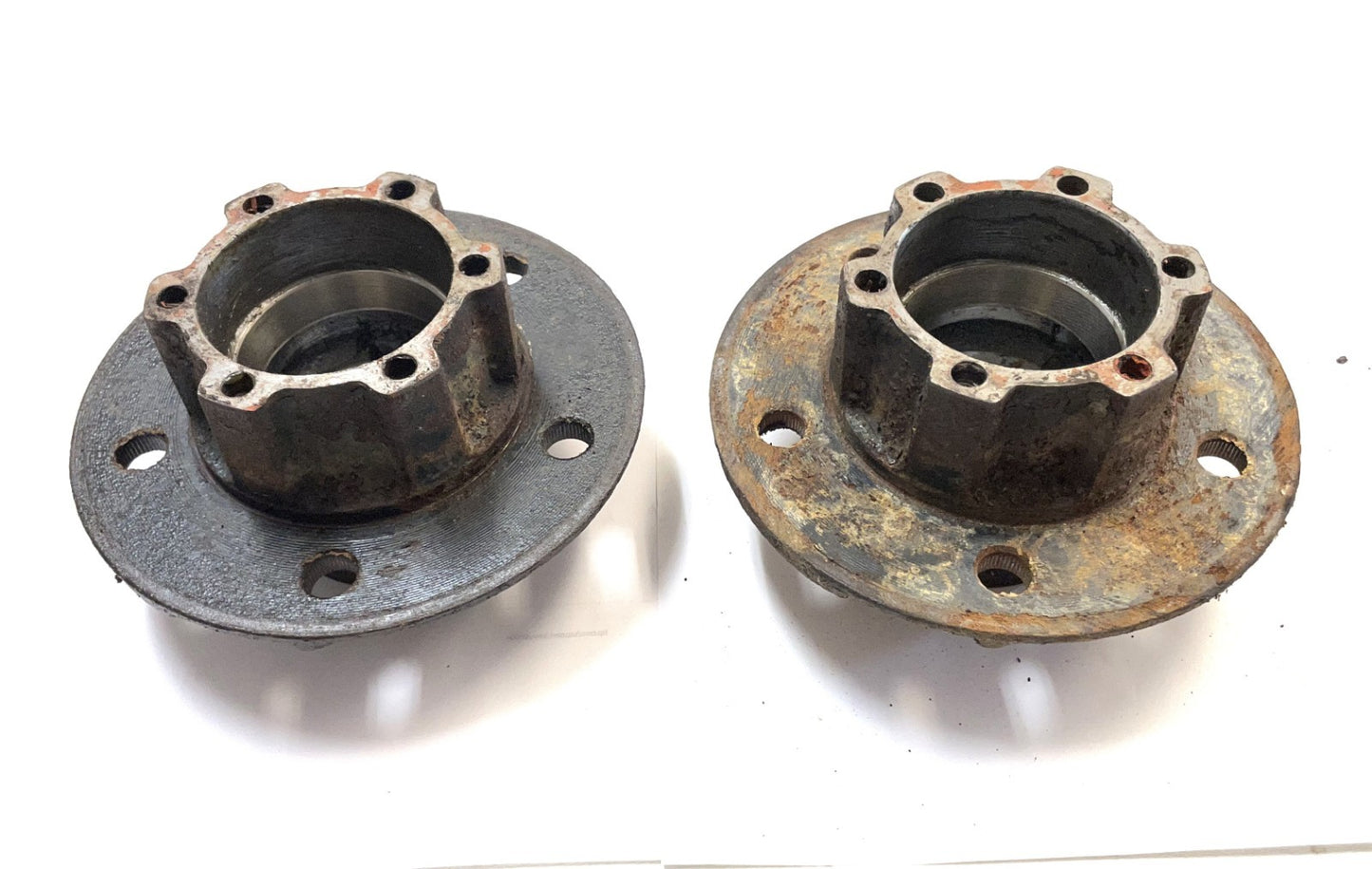 Jeep CJ disc brake bearing hub Dana 30 fits 78-81 CJ5 CJ7 6 bolt hubs (pair)