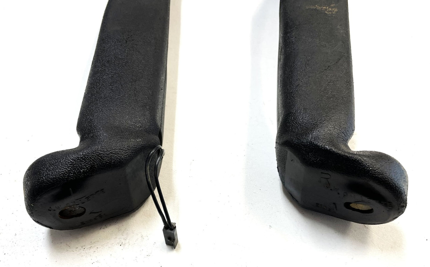 Jeep YJ Front Seat Belt Female Ends Buckles 92-95 Wrangler Belts FREE SHIPPING!!