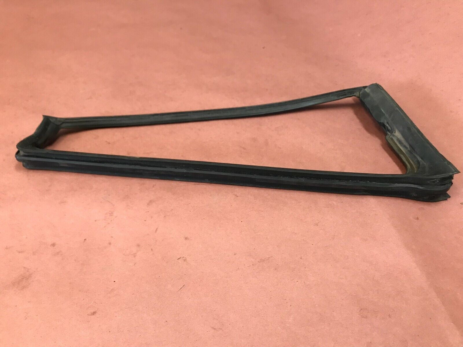 Jeep 82-95 CJ7 YJ vent window rubber gasket passenger vent glass Wrangler