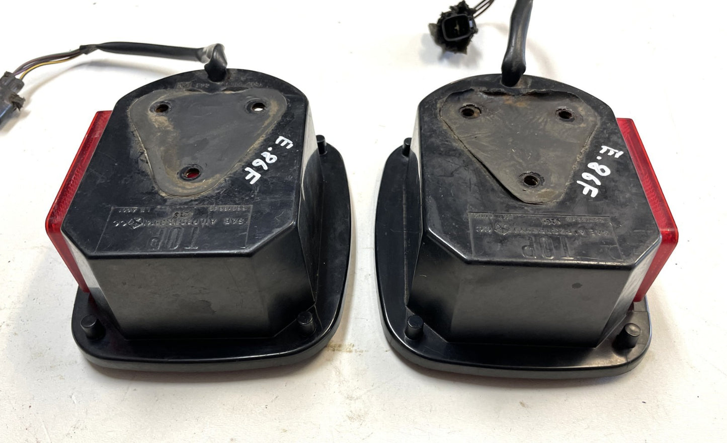 98-06 Jeep TJ Taillights Left Right Driver Passenger Wrangler Tail Lights
