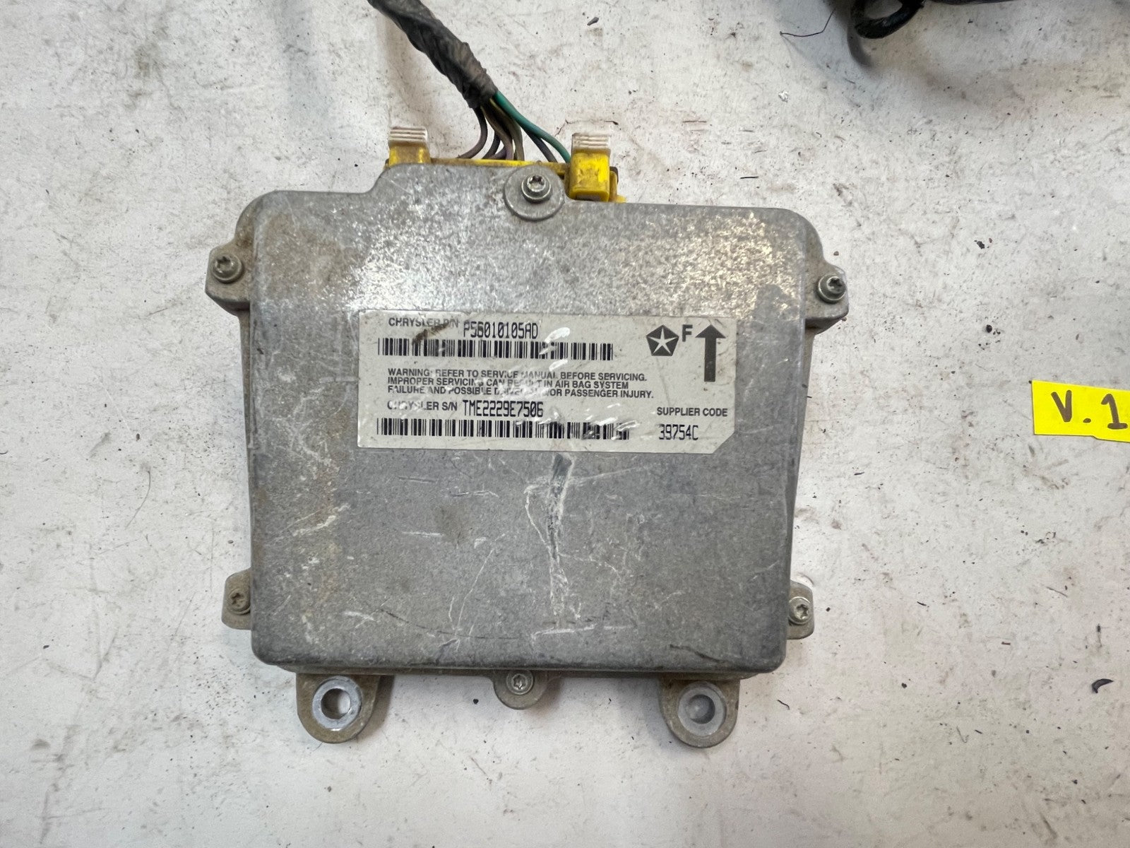 2000 Jeep TJ Wrangler Dash Wire Harness wiring P56009508AJ fuse block
