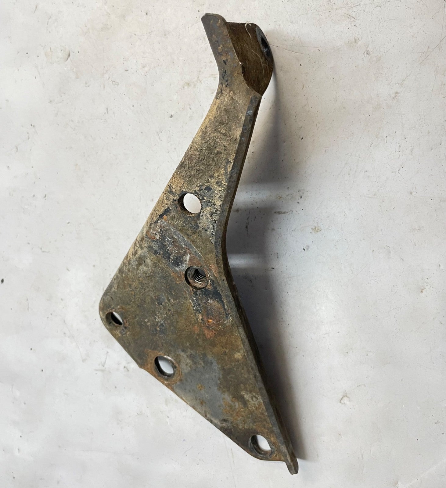 Jeep Wrangler YJ CJ 4.2 Power Steering  Pump Bracket V-Belt 258 ci.