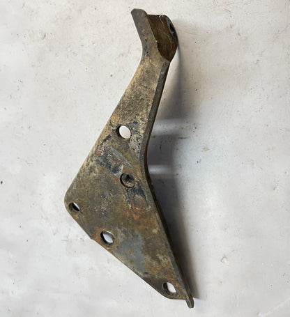 Jeep Wrangler YJ CJ 4.2 Power Steering  Pump Bracket V-Belt 258 ci.