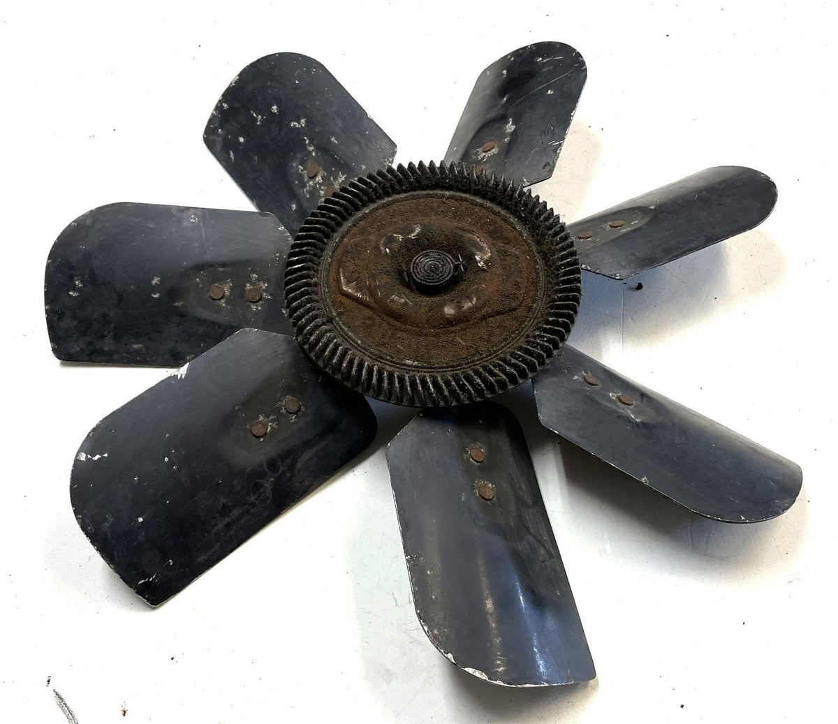 Jeep CJ 6 cylinder  Cooling Fan with clutch 4.2  258 CJ7 CJ5  J10 Cherokee AMC