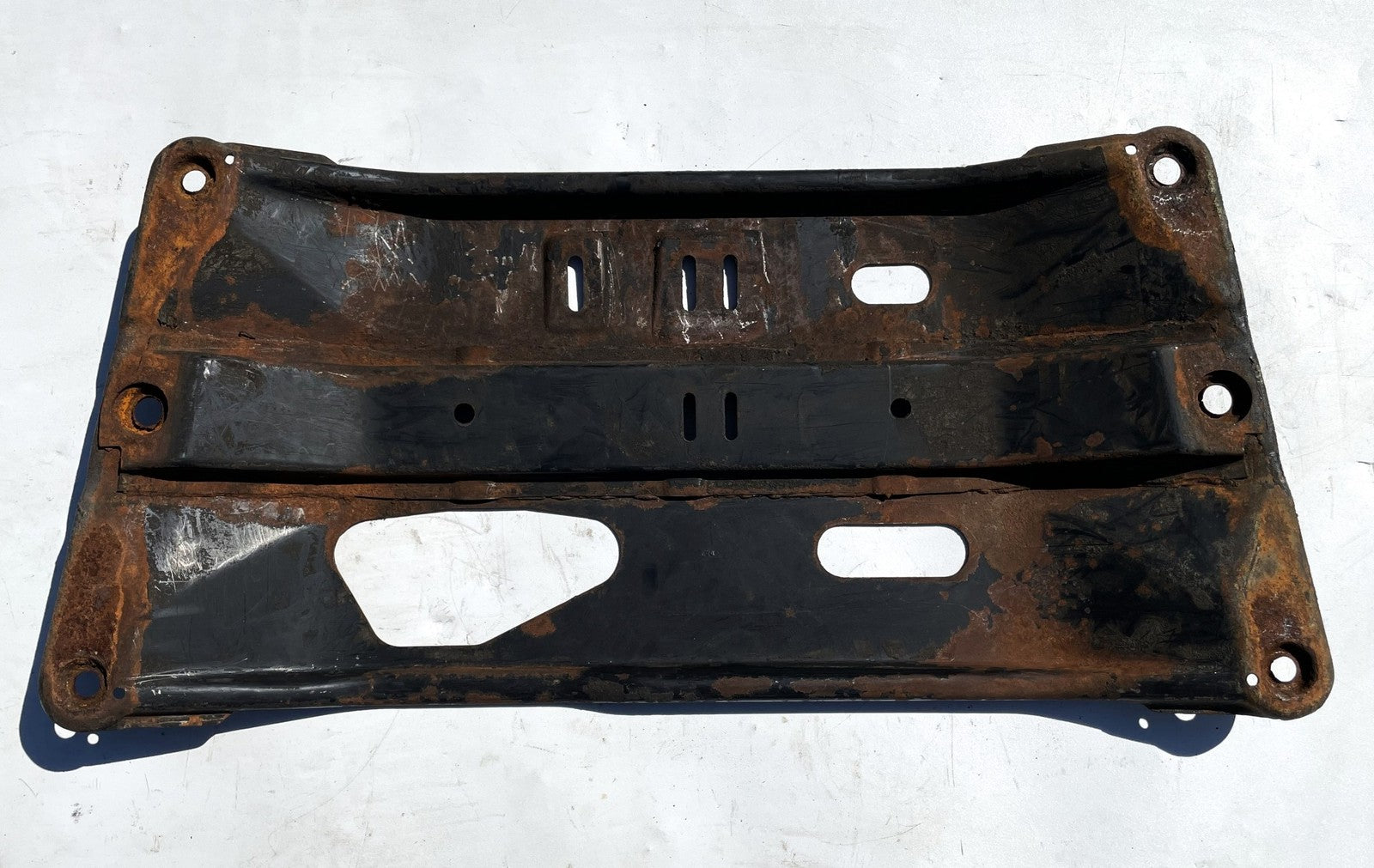 Jeep YJ transmission crossmember metal Mount Skid Plate Belly Pan 87-95 Wrangler