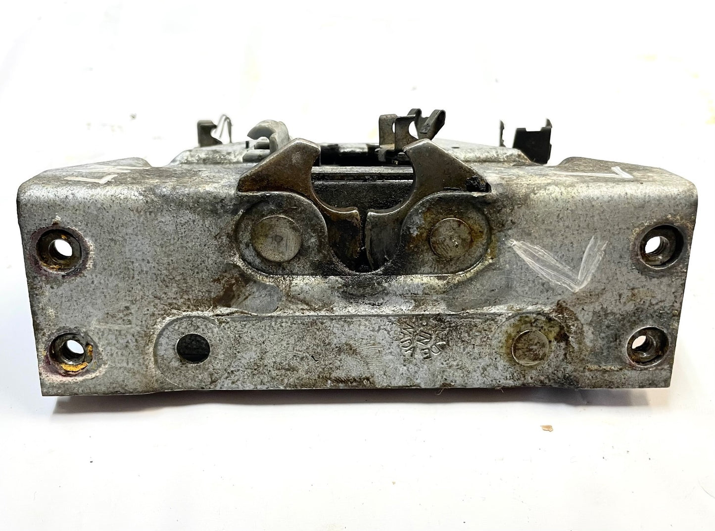 Jeep YJ Wrangler Driver side Door striker latch catch Left fits 92-95