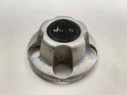 Jeep YJ TJ factory wheel center cap 52057619  silver grey 52057618