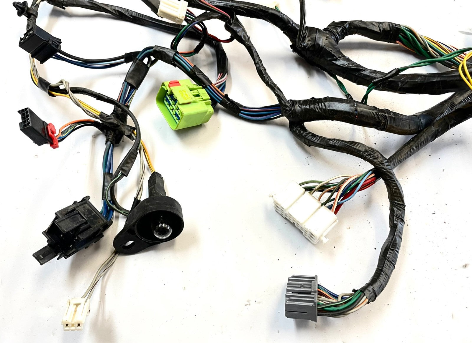 2005 Jeep TJ Wrangler Dash Wire Harness wiring P56051634AA Cluster gauge gauges