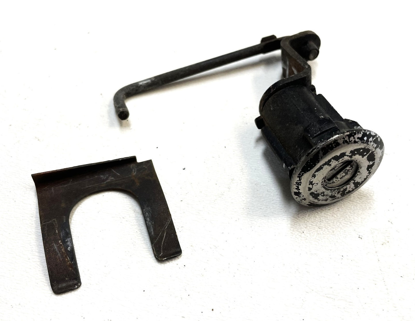 Jeep CJ7 YJ full door  key lock cylinder and linkage rod Wrangler fits 81-90