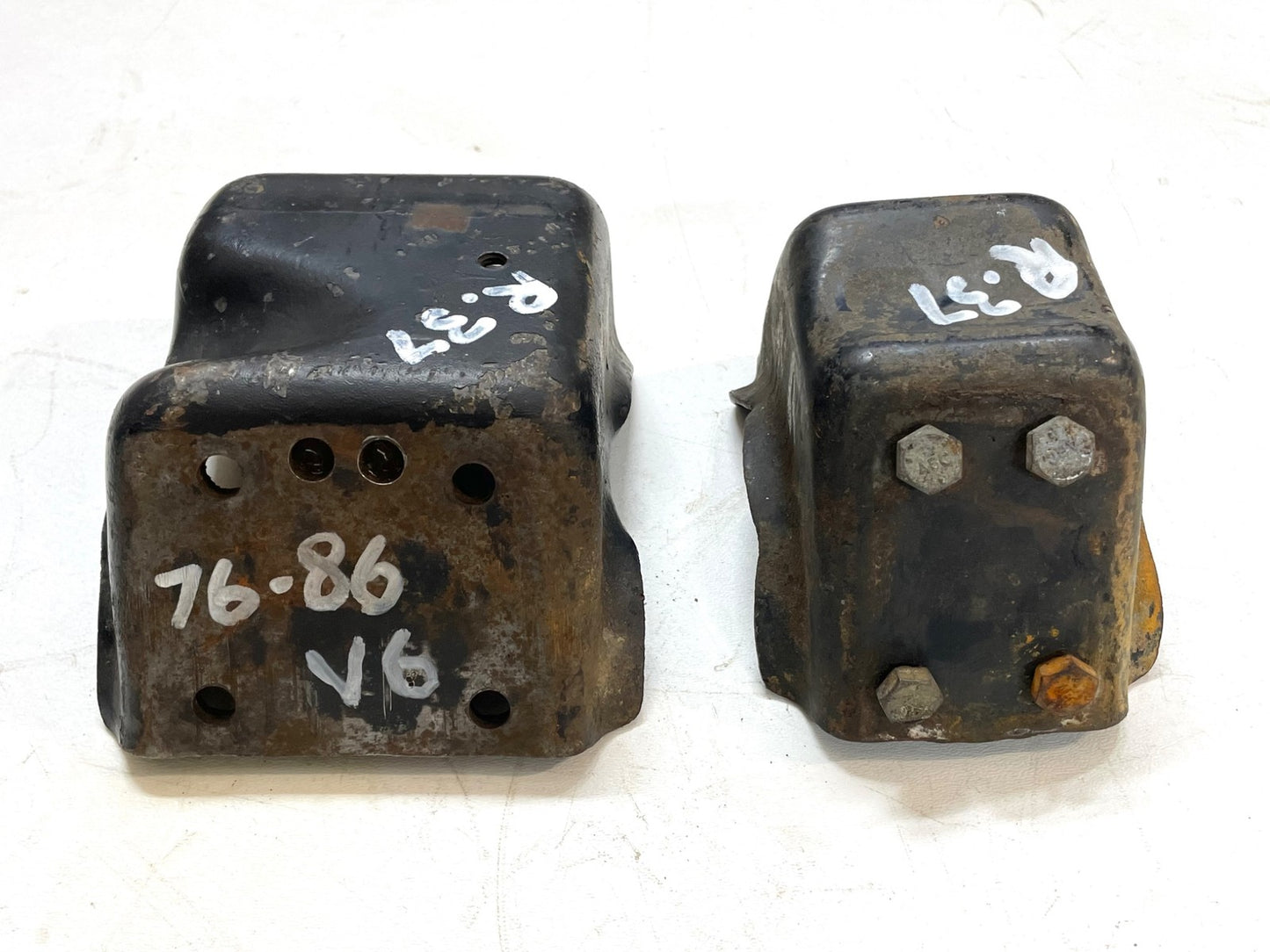 Jeep CJ 6 cylinder motor mounts 4.2  CJ5 CJ7 CJ8 AMC frame side mount 258 232