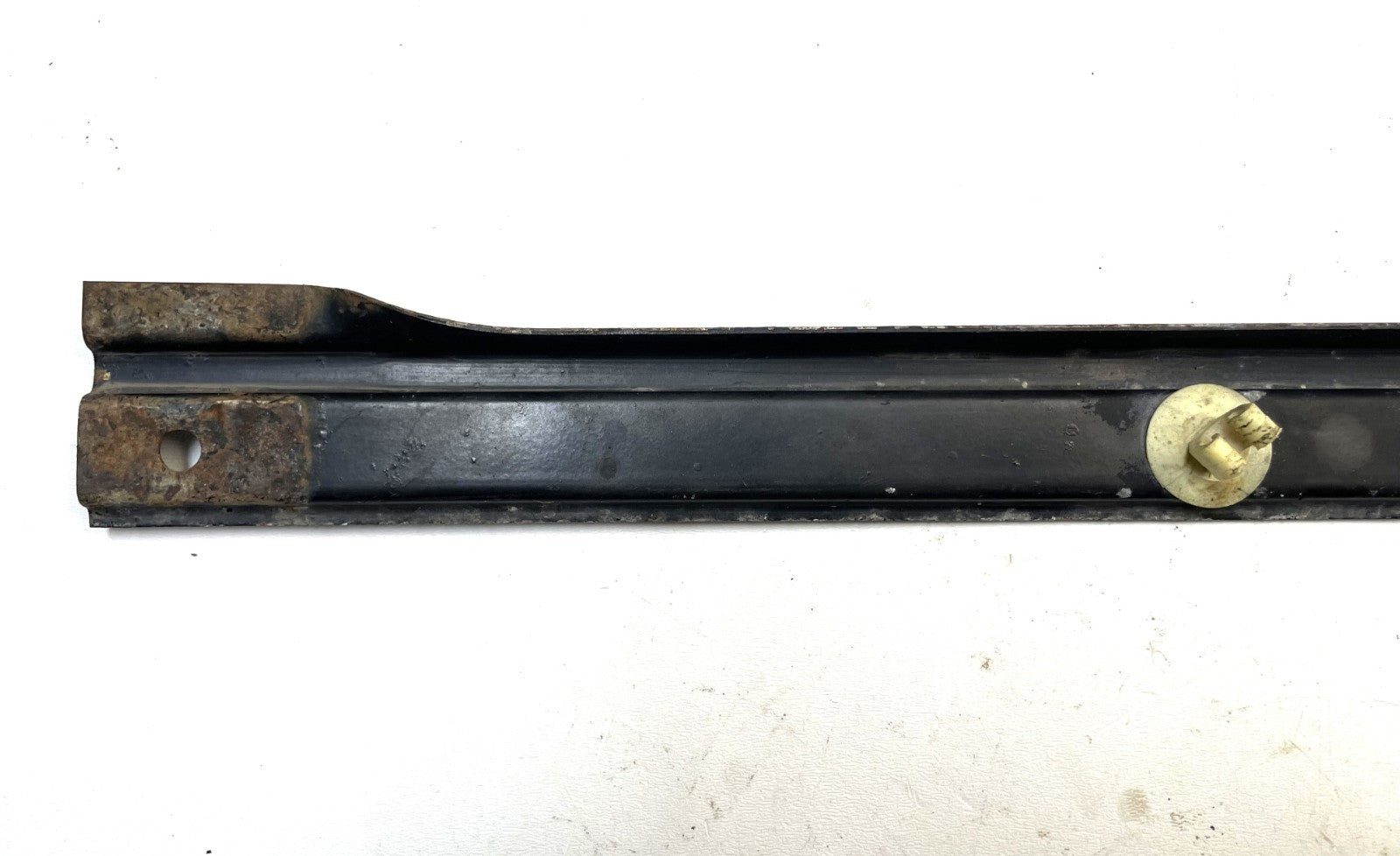 Jeep Wrangler YJ 87-95 Front Frame Brake Line Support  Trim Cover Factory