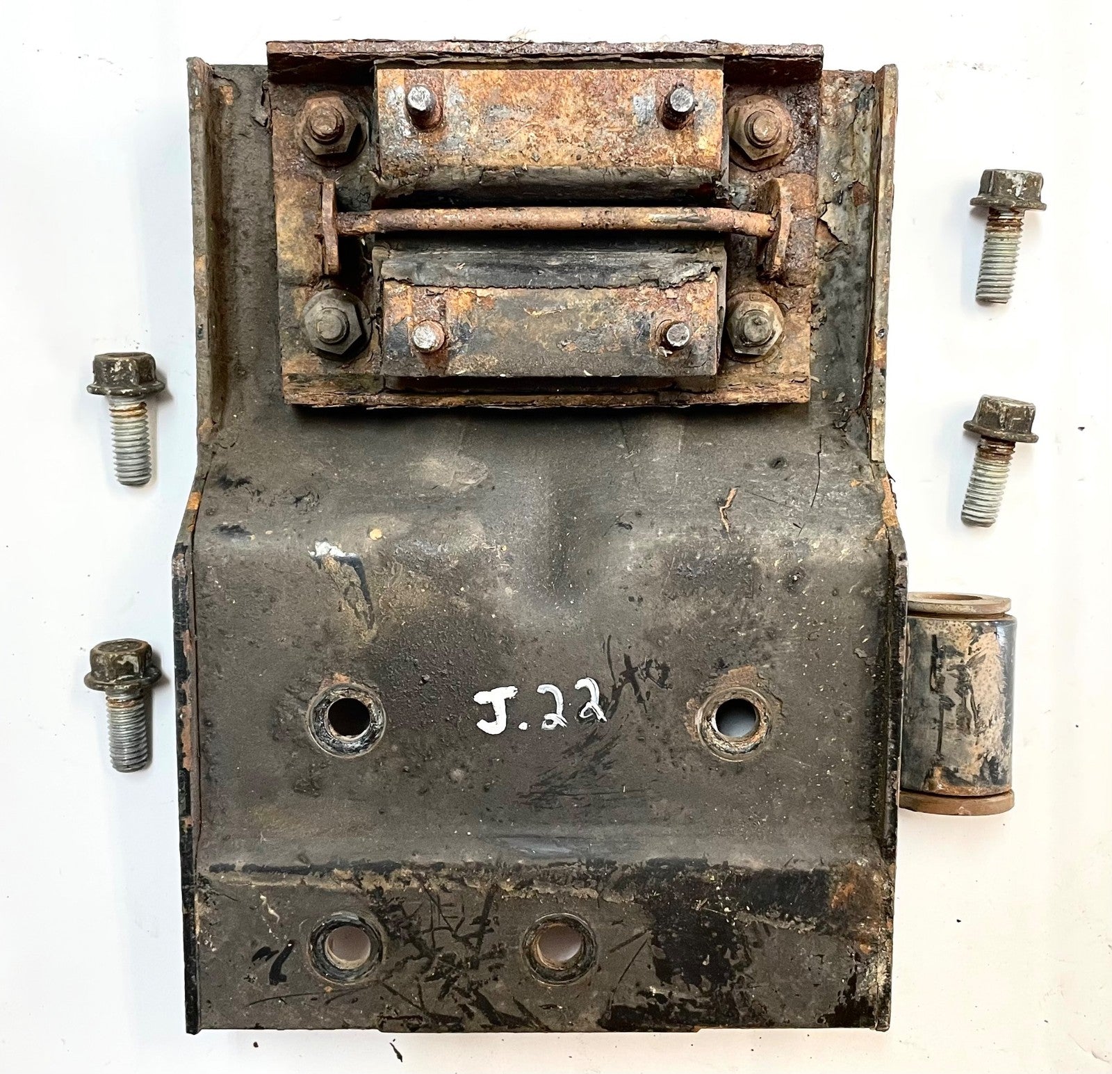 Jeep TJ Transmission Mount Plate Bracket 4 cylinder 2.5 AX5 97-02 Wrangler!