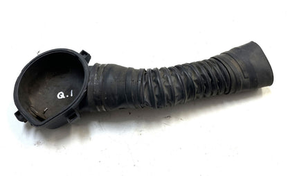 Jeep Wrangler YJ 4 cylinder 2.5 TBI throttle body to air cleaner lid hose  87-90