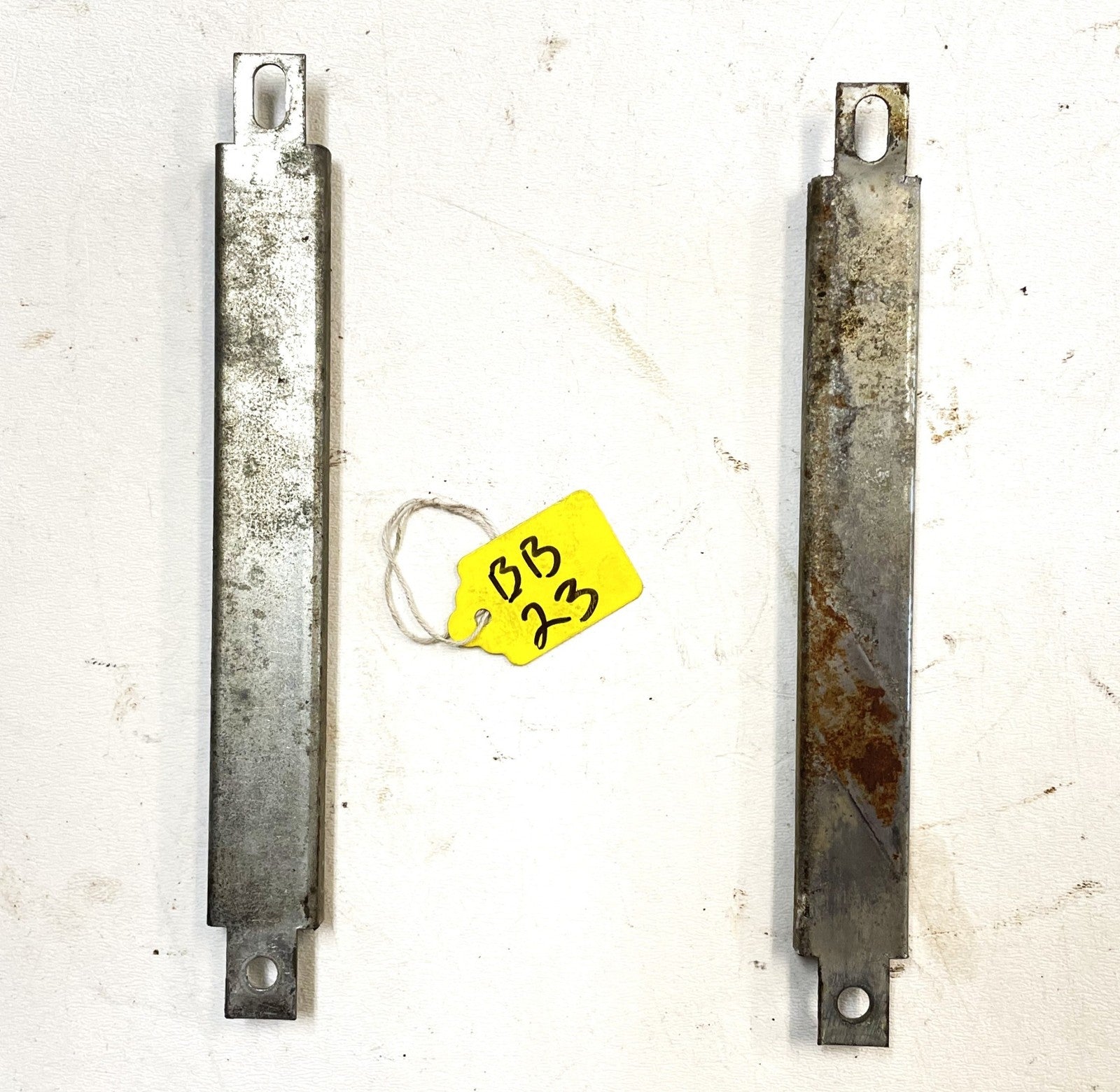 Jeep window regulator guide slide track channel door  CJ7 YJ Wrangler glass